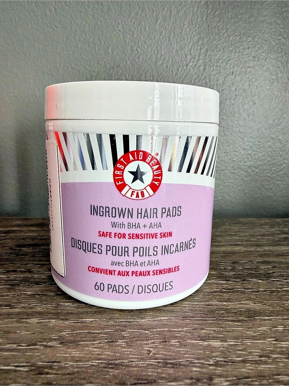 First Aid Beauty Ingrown Hair Pads, 60 Pads, NWT